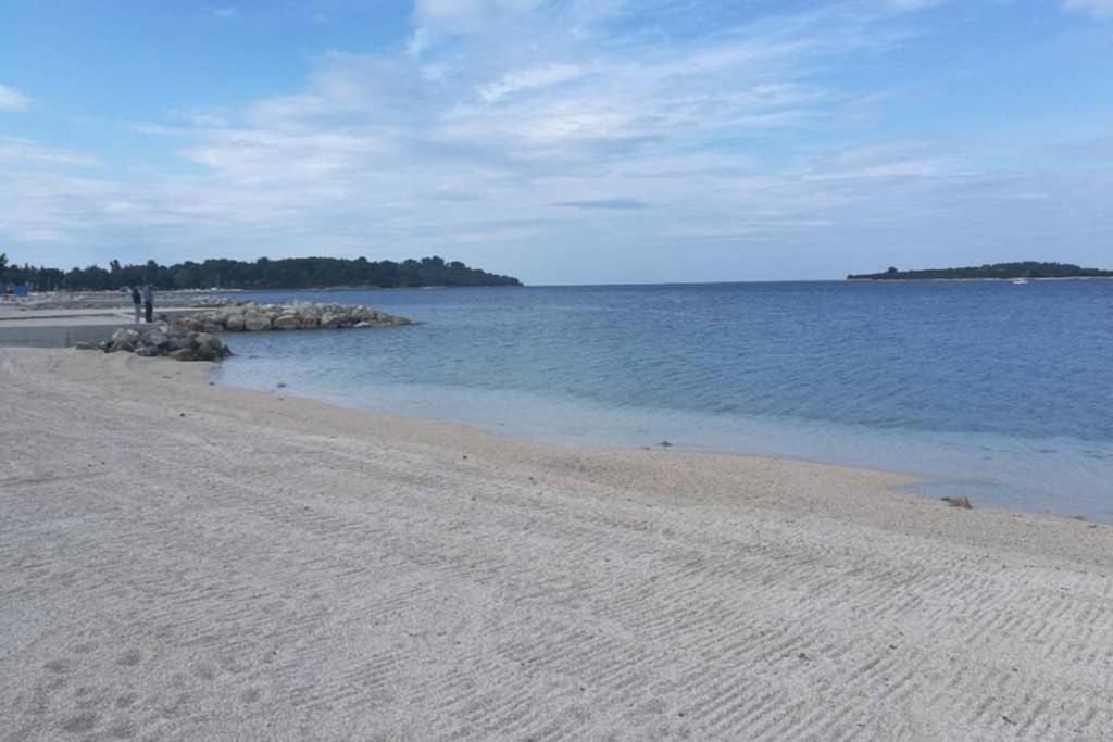 Apartman Near Fazana-500 From The Sea Esterno foto