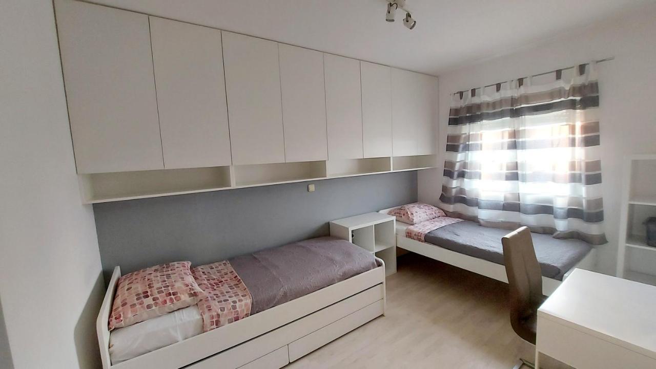 Apartman Near Fazana-500 From The Sea Esterno foto